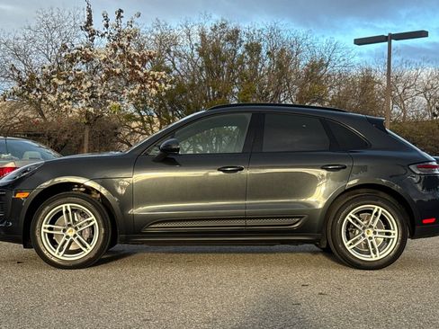 Used 2024 Porsche Macan image 7