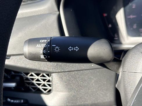 Used 2023 Honda Accord EX image 11