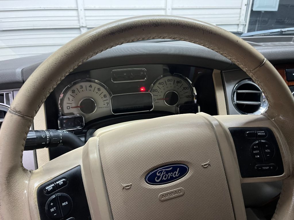 Used 2008 Ford Expedition Eddie Bauer AWD/4WD image 11