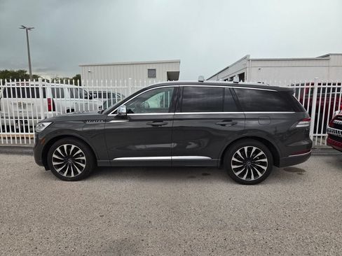 Used 2022 Lincoln Aviator Black Label Grand Touring AWD/4WD image 4