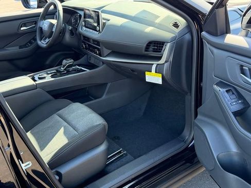 New 2026 Nissan Rogue SV AWD/4WD image 26