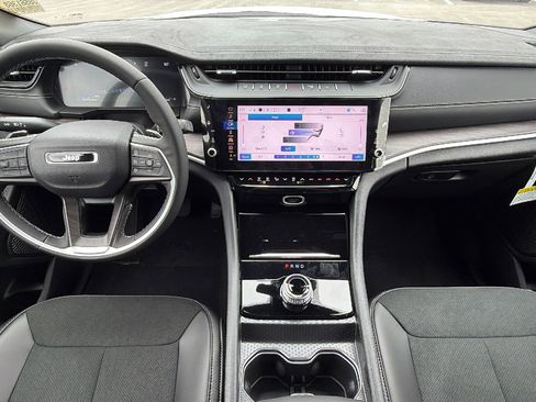 New 2026 Jeep Grand Cherokee L 2WD image 16