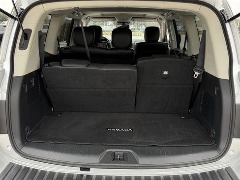 Used 2024 Nissan Armada SL image 29