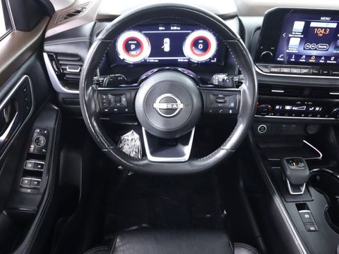 Used 2022 Nissan Rogue Platinum w/ Head-Up Display Package AWD/4WD image 38