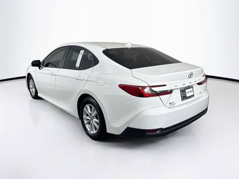 Used 2025 Toyota Camry LE w/ Convenience Package FWD image 13