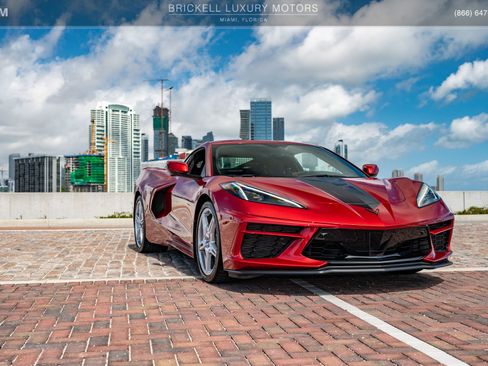 Used 2021 Chevrolet Corvette Stingray Premium Cpe w/ Z51 Performance Package image 57