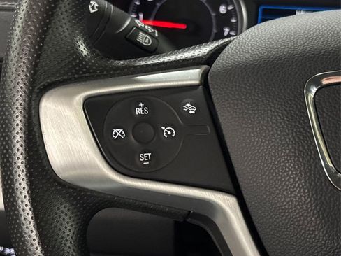 Used 2024 GMC Terrain SLE image 27