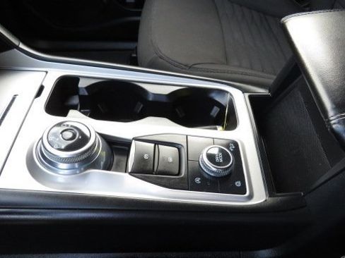 Certified 2021 Ford Explorer XLT image 19