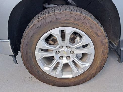 Used 2023 Chevrolet Silverado 1500 LTZ AWD/4WD image 36