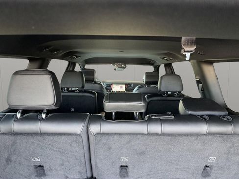 New 2026 Jeep Grand Wagoneer L Limited AWD/4WD image 6