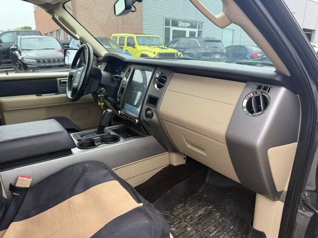 Used 2015 Ford Expedition EL XLT AWD/4WD image 18