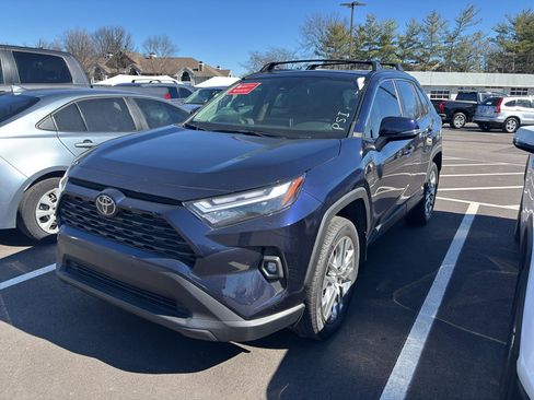 Used 2024 Toyota RAV4 XLE Premium image 3