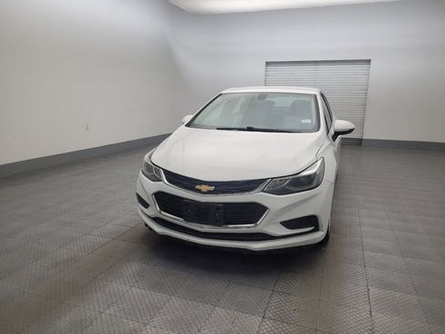 Used 2016 Chevrolet Cruze LT FWD image 15