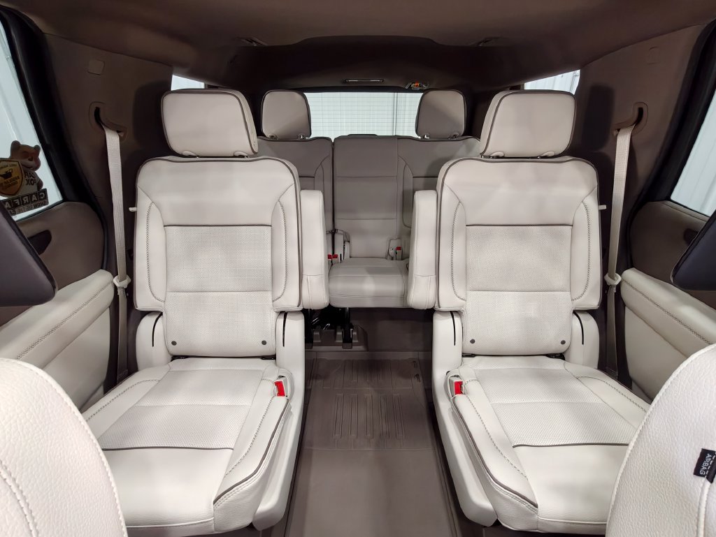 Used 2026 GMC Yukon Denali w/ Advanced Technology Package AWD/4WD image 28