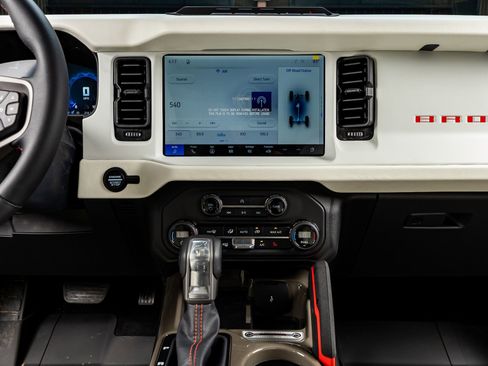 Used 2026 Ford Bronco Heritage Edition image 23