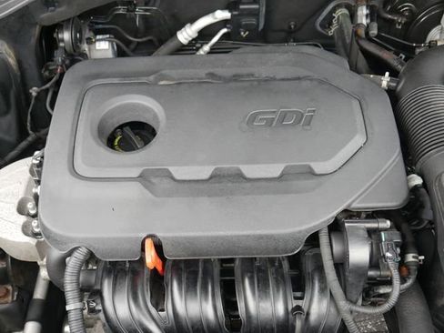 Used 2018 Hyundai Santa Fe Sport w/ 2.4L Value Package 02 image 9