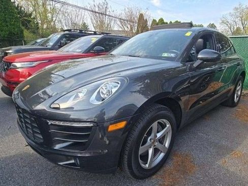 Used 2018 Porsche Macan image 2