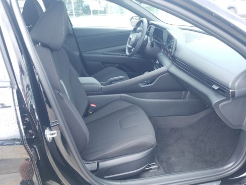 New 2026 Hyundai Elantra Sport image 17