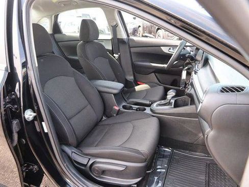 Used 2023 Kia Forte LX FWD image 24