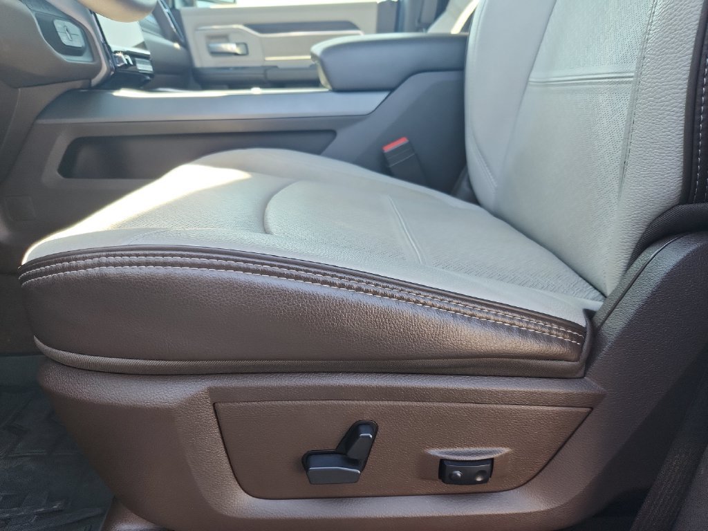 Certified 2025 RAM 3500 Laramie AWD/4WD image 14