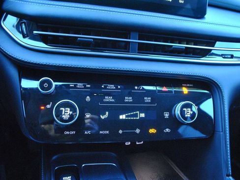 Used 2023 INFINITI QX60 Luxe image 26