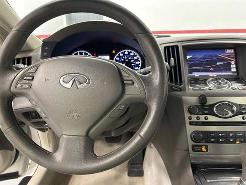 Used 2011 INFINITI G37 x Coupe w/ Premium Pkg image 14