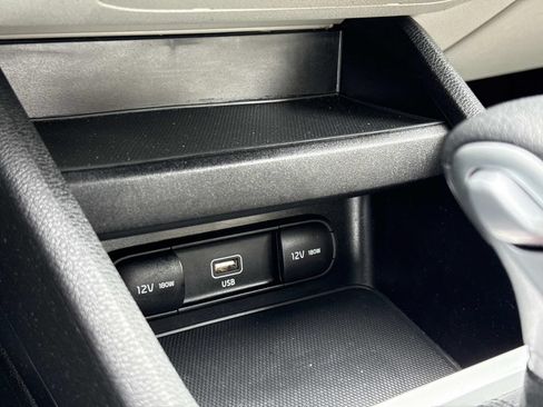 Used 2023 Kia Forte LXS w/ LXS Technology Package FWD image 7