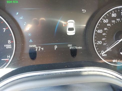 Used 2019 Toyota Avalon Limited image 9