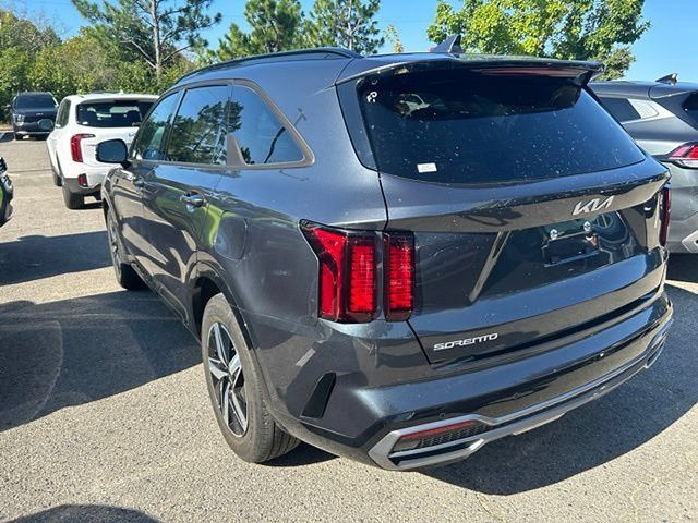 Certified 2023 Kia Sorento S w/ Panoramic Sunroof Package FWD image 5