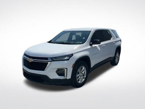 Used 2022 Chevrolet Traverse LS w/ LPO, Floor Liner Package image 3