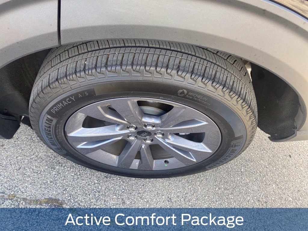 Used 2025 Ford Explorer Active w/ Active Comfort Package AWD/4WD image 10