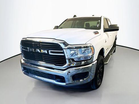 Used 2020 RAM 2500 Big Horn AWD/4WD image 3