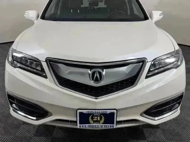 Used 2017 Acura RDX w/ Technology Package AWD/4WD image 3