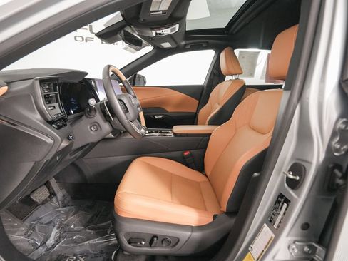 Certified 2025 Lexus RX 350 Premium FWD image 8