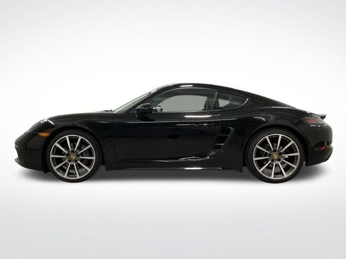 Used 2017 Porsche 718 Cayman RWD image 26