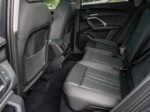 New 2025 Audi Q5 Premium Plus image 21