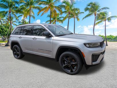 New 2026 Jeep Grand Cherokee Limited w/ Limited Altitude Package