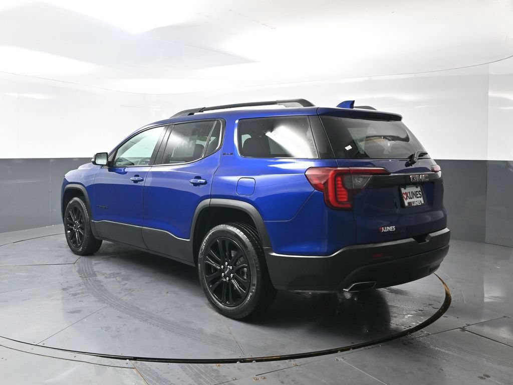 Used 2023 GMC Acadia SLE w/ Driver Convenience Package FWD image 12