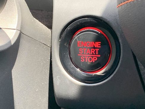 Certified 2025 Honda HR-V Sport image 24