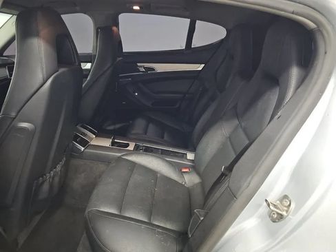 Used 2015 Porsche Panamera image 6