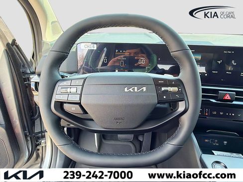New 2026 Kia Sportage LX image 31