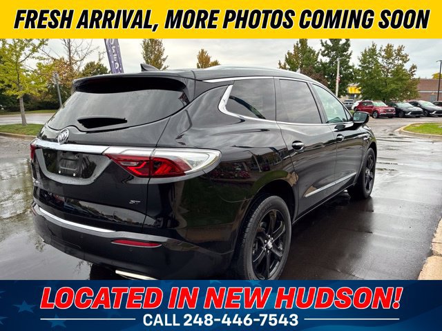 Used 2024 Buick Enclave Essence w/ Experience Buick Package AWD/4WD image 3