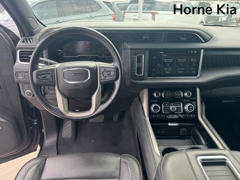 Used 2022 GMC Yukon XL Denali w/ Max Trailering Package AWD/4WD image 16