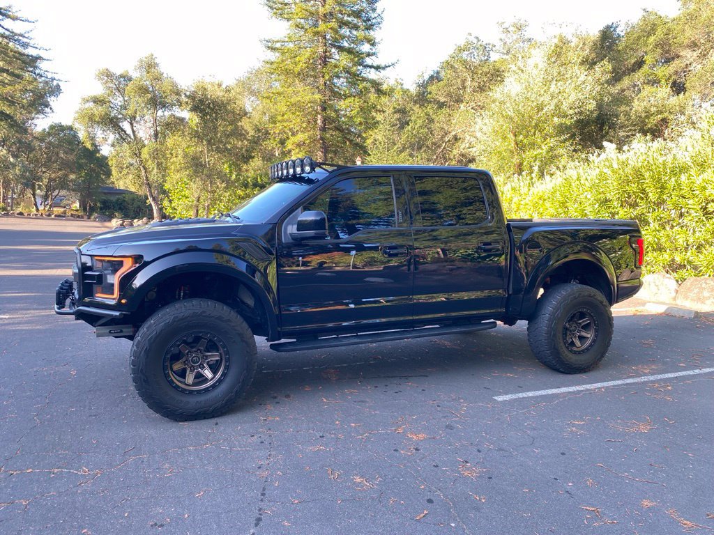 Used 2018 Ford F150 Raptor w/ Equipment Group 802A Luxury AWD/4WD image 10