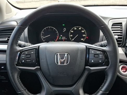 Used 2025 Honda Odyssey EX-L image 23