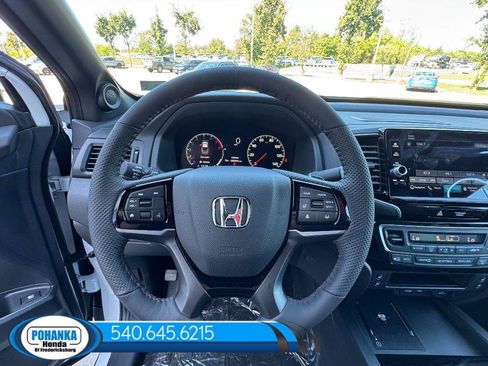 New 2026 Honda Ridgeline Black Edition image 18