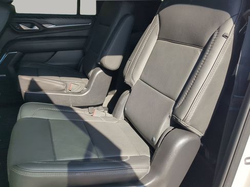 Used 2024 GMC Yukon XL Denali image 46