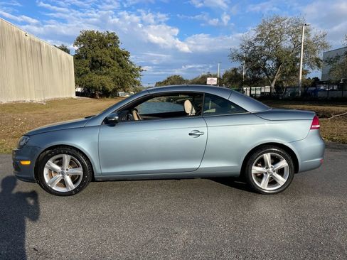 Used 2012 Volkswagen Eos Lux w/ Tech Pkg image 8