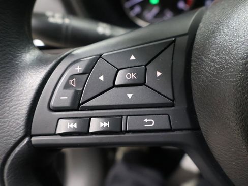 Used 2024 Nissan Sentra S image 32