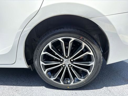 Used 2016 Toyota Corolla S FWD image 29